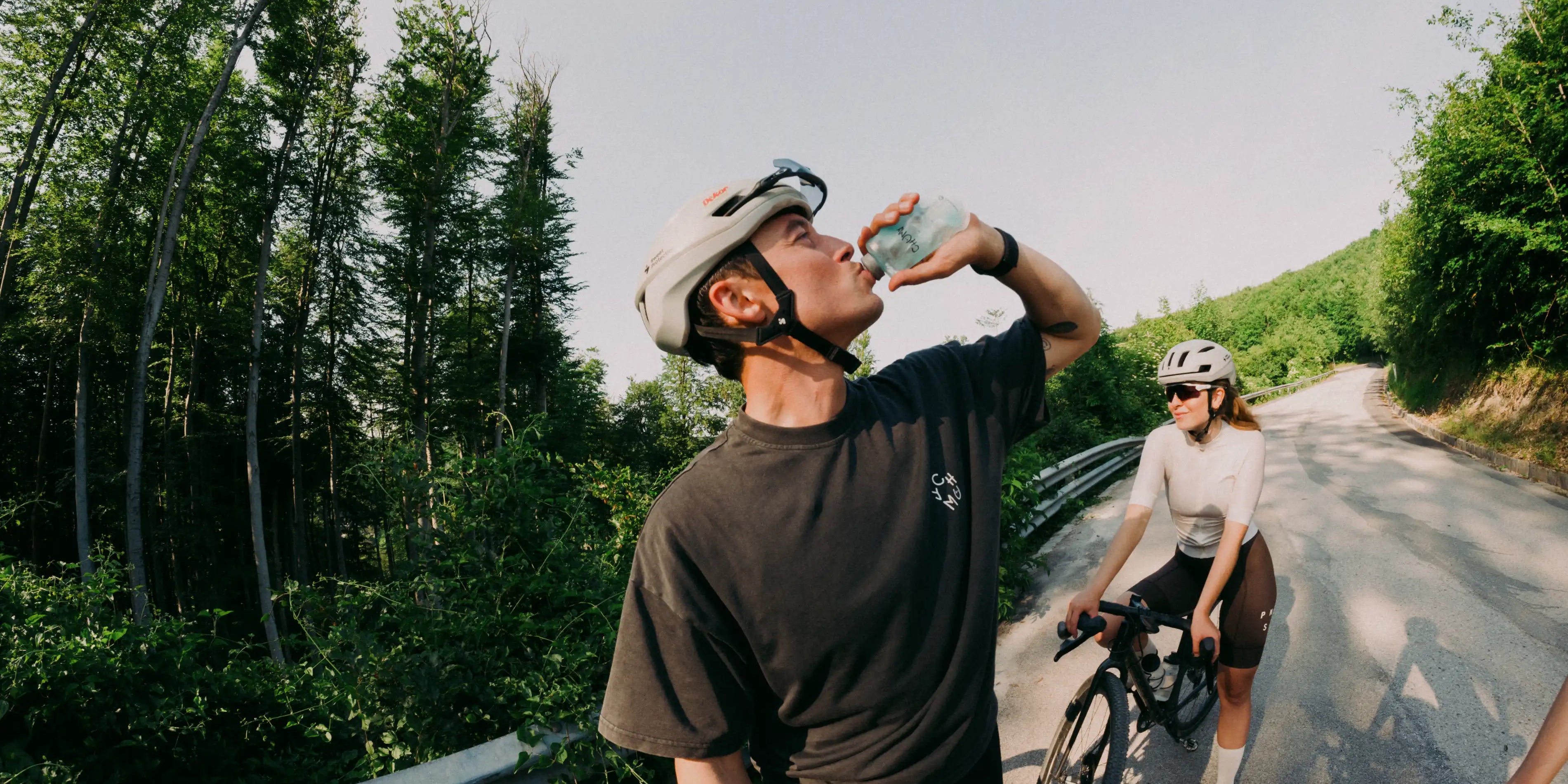 Wie viele Kohlenhydrate brauche ich beim Radfahren und Laufen?